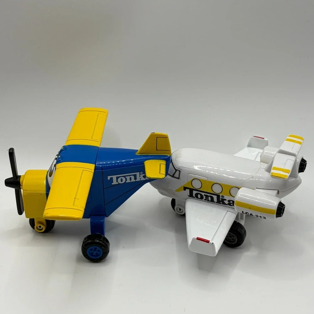 Tonka Maisto Cartoon Toy Airplane Lot 2pc Prop Jet Blue White Kids Vehicle Play